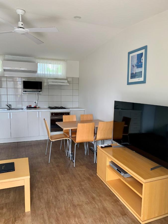 Seahorse Motel Коув Экстерьер фото