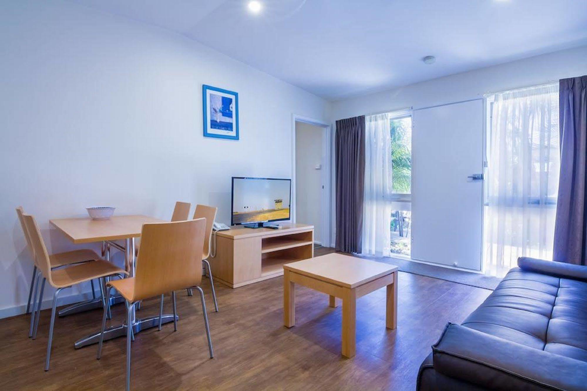 Seahorse Motel Коув Экстерьер фото