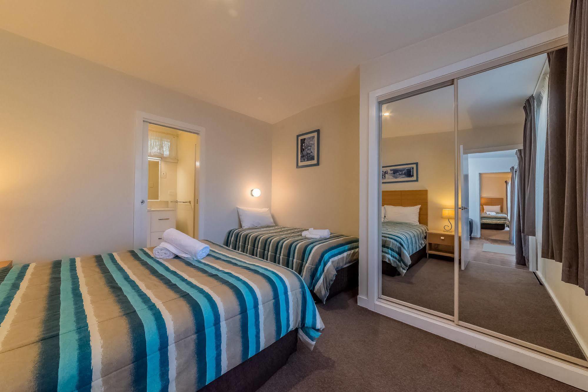 Seahorse Motel Коув Экстерьер фото